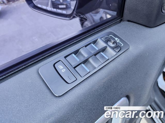 Land Rover Discovery Sport 2.0 TD4 HSE Luxury 2016 — фото 16