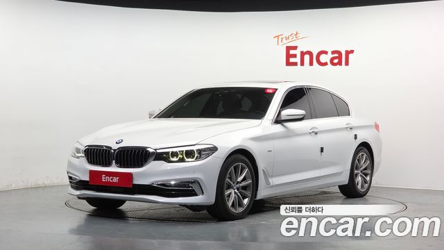 BMW 5 Series (G30) 520i Luxury 2018 — фото 1