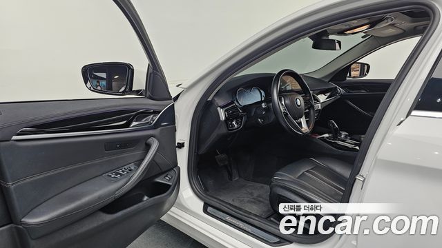 BMW 5 Series (G30) 520i Luxury 2018 — фото 10