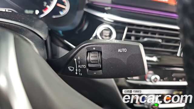 BMW 5 Series (G30) 520i Luxury 2018 — фото 35