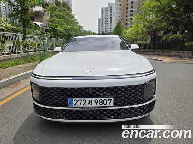 Hyundai Grandeur (GN7) 2,5 Gasoline 2WD Calligraphy