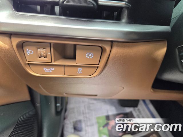 Hyundai Grandeur (GN7) 2,5 Gasoline 2WD Calligraphy 2025 — фото 17