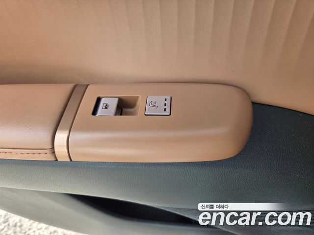 Hyundai Grandeur (GN7) 2,5 Gasoline 2WD Calligraphy 2025 — фото 24