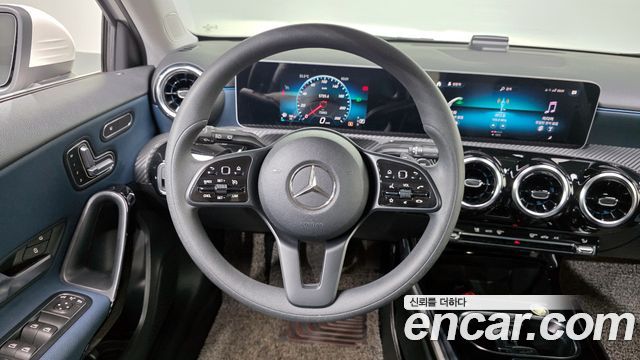 Mercedes-Benz A-Class (W177) A220 Hatchback 2019 — фото 13