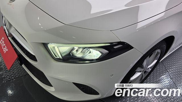 Mercedes-Benz A-Class (W177) A220 Hatchback 2019 — фото 22