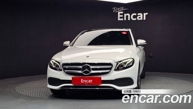 Mercedes-Benz E-Class (W213) E300 4MATIC Avnatgarde 2019 — фото 3