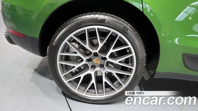 Porsche Macan 2.0 95B 2021 — фото 5