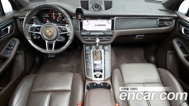 Porsche Macan 2.0 95B 2021 — фото 7