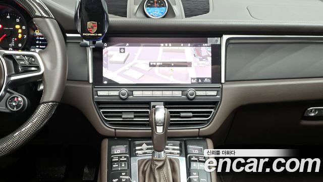 Porsche Macan 2.0 95B 2021 — фото 13