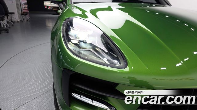 Porsche Macan 2.0 95B 2021 — фото 22