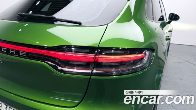 Porsche Macan 2.0 95B 2021 — фото 23