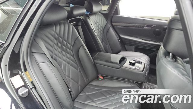 Genesis G80 (RG3) Gasoline 2.5 Turbo AWD Black 2026 — фото 17