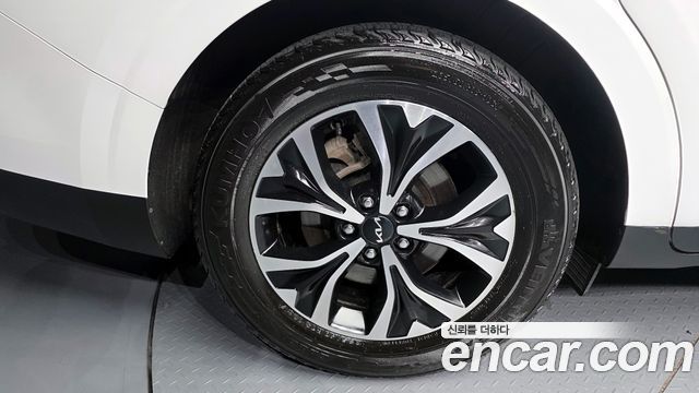Kia Carnival (IV) Diesel 9-Seater Prestige 2023 — фото 5