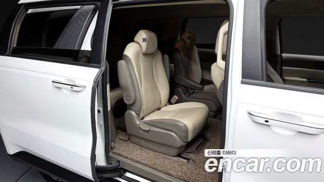 Kia Carnival (IV) Diesel 9-Seater Prestige 2023 — фото 11