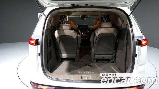 Kia Carnival (IV) Diesel 9-Seater Prestige 2023 — фото 20