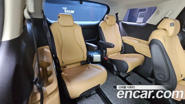 Kia Carnival (IV) Diesel 9-Seater Prestige 2023 — фото 19