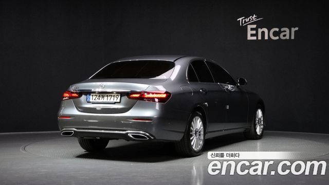 Mercedes-Benz E-Class (W213) E250 Exclusive 2021 — фото 2