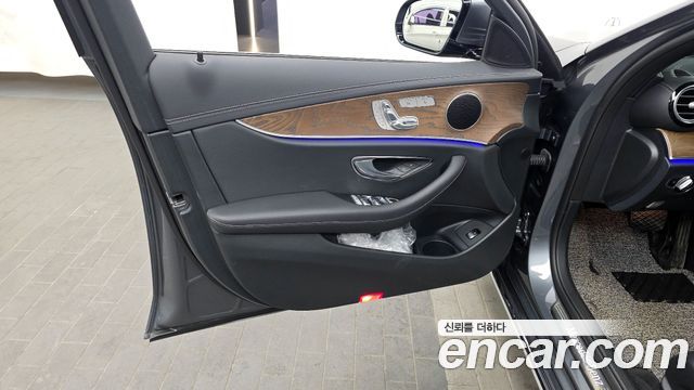Mercedes-Benz E-Class (W213) E250 Exclusive 2021 — фото 24