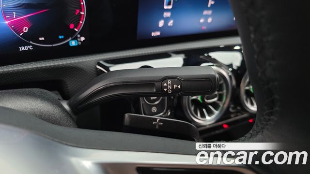 Mercedes-Benz A-Class (W177) A220 Sedan 2024 — фото 9