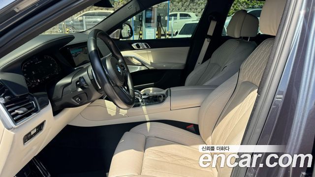 BMW X6 (G06) M50i 2022 — фото 10
