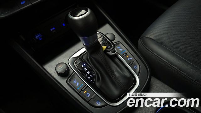 Hyundai Kona Gasoline 1.6 Turbo 2WD Inspiration 2021 — фото 9