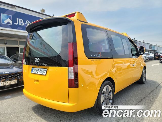 Hyundai Staria L3.5  Kinder Safety Car 15-Seater 2025 — фото 4
