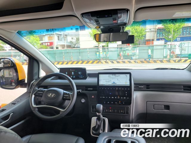 Hyundai Staria L3.5  Kinder Safety Car 15-Seater 2025 — фото 8