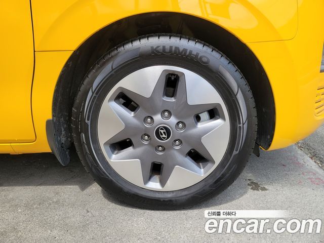 Hyundai Staria L3.5  Kinder Safety Car 15-Seater 2025 — фото 21