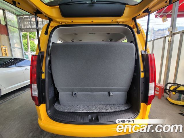 Hyundai Staria L3.5  Kinder Safety Car 15-Seater 2025 — фото 22