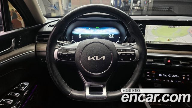 Kia K5 (III) 1.6 Turbo Signature 2023 — фото 13