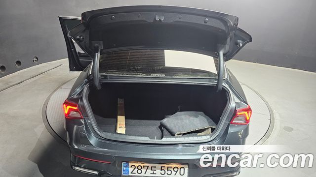 Kia K5 (III) 1.6 Turbo Signature 2023 — фото 20