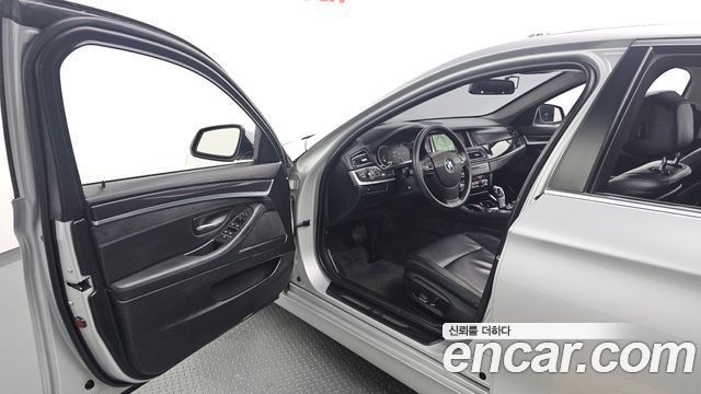 BMW 5 Series (F10) 520d 2014 — фото 10