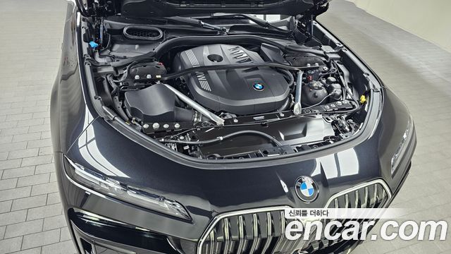 BMW 7 Series (G70) 740i xDrive M Sport 2025 — фото 6