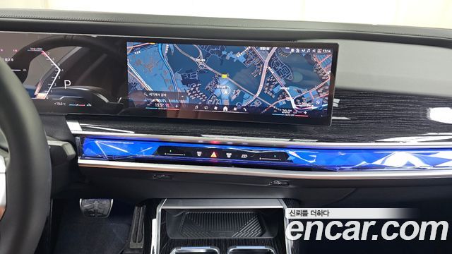 BMW 7 Series (G70) 740i xDrive M Sport 2025 — фото 17