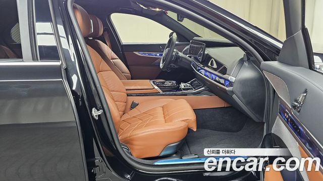 BMW 7 Series (G70) 740i xDrive M Sport 2025 — фото 32