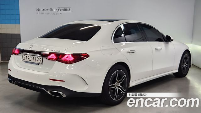 Mercedes-Benz E-Class (W214) E300 4MATIC AMG Line 2025 — фото 2