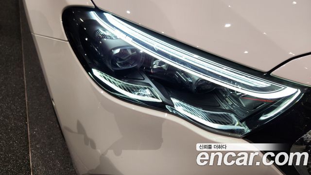 Mercedes-Benz E-Class (W214) E300 4MATIC AMG Line 2025 — фото 10