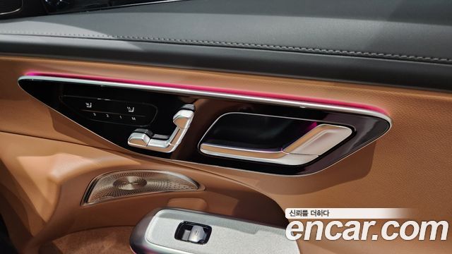 Mercedes-Benz E-Class (W214) E300 4MATIC AMG Line 2025 — фото 16