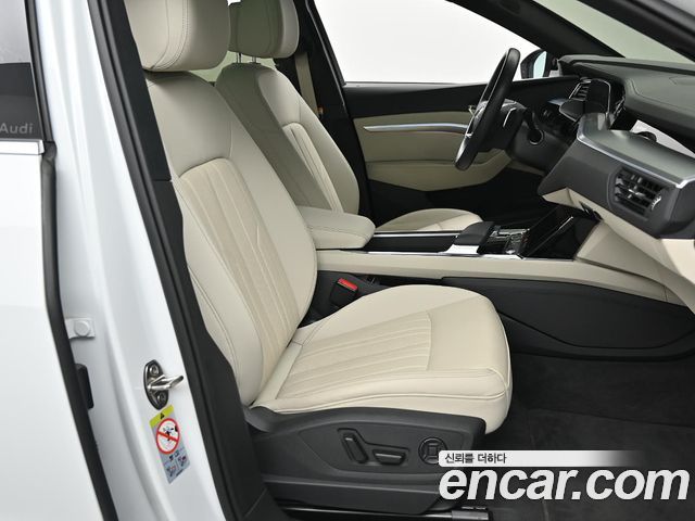 Audi Q8 e-tron (GE) 55 Quattro Sportback 2024 — фото 10