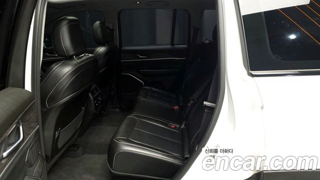 Jeep Grand Cherokee (WL) 3.6 Limited 2023 — фото 12