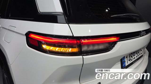 Jeep Grand Cherokee (WL) 3.6 Limited 2023 — фото 23
