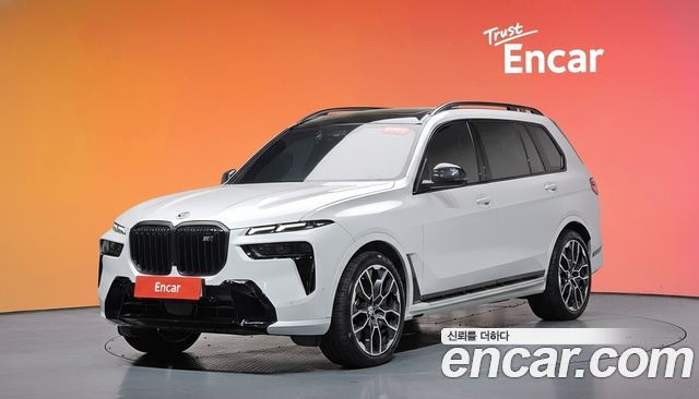 BMW X7 (G07) xDrive 40i M Sport 7STR 2025 — фото 1