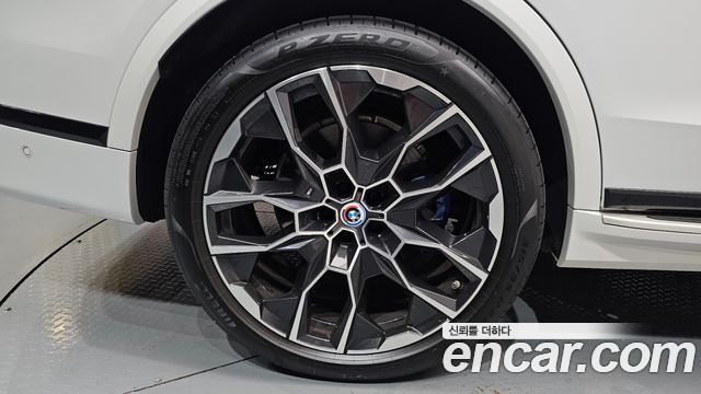 BMW X7 (G07) xDrive 40i M Sport 7STR 2025 — фото 27
