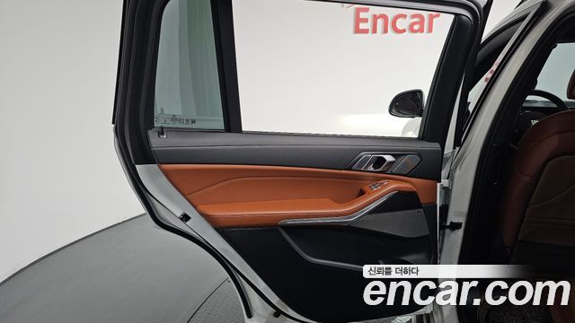 BMW X7 (G07) xDrive 40i M Sport 7STR 2025 — фото 30