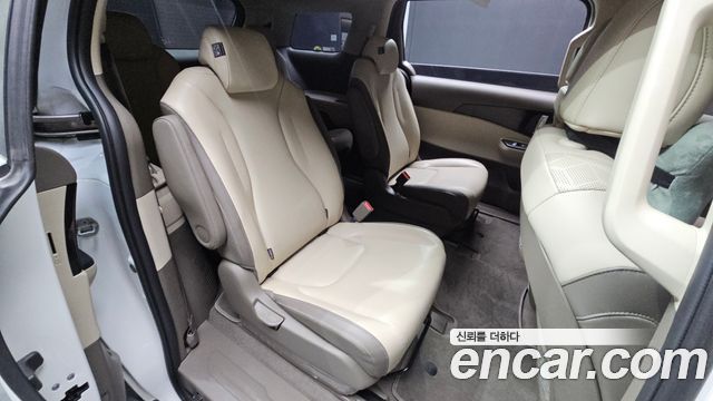 Kia Carnival (IV) Diesel 9-Seater Prestige 2023 — фото 11