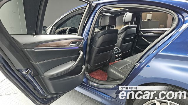 BMW 5 Series (G30) 520d M Sport Package Plus 2017 — фото 12