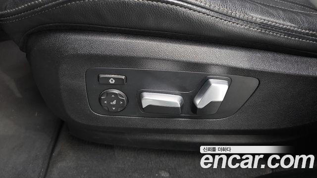BMW X5 (G05) xDrive 45e xLine 2022 — фото 32