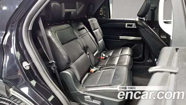 Ford Explorer (VI) 2.3 LimIted 4WD 2020 — фото 11
