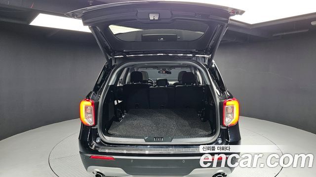 Ford Explorer (VI) 2.3 LimIted 4WD 2020 — фото 20