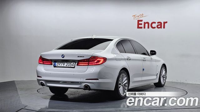 BMW 5 Series (G30) 530i Luxury Plus 2018 — фото 2